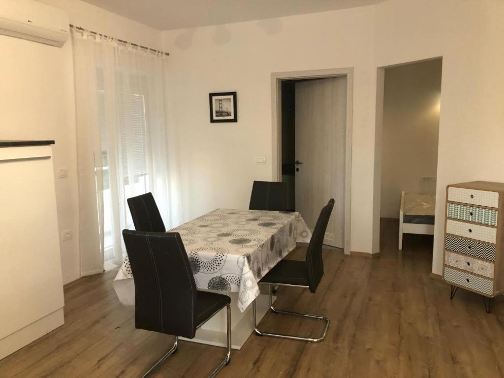 Apartmaji Meduza 2 Apartment Izola Luaran gambar