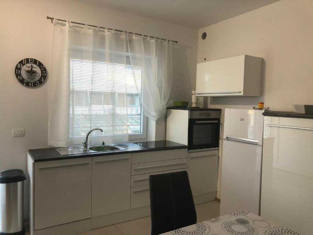 Apartmaji Meduza 2 Izola Luaran gambar
